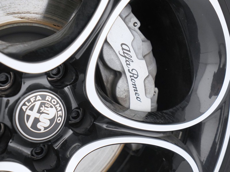 43 - Alfa Romeo Giulia 2.2 turbo 210cv veloce q4 at8
