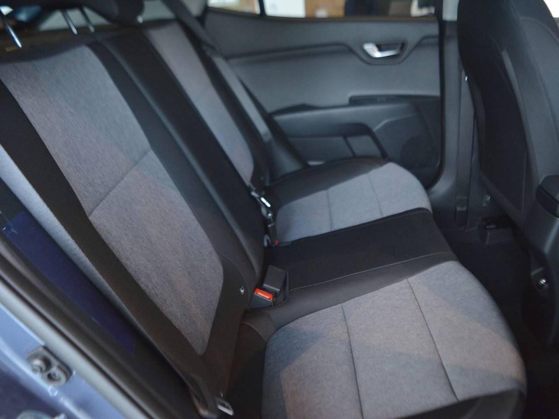 7 - Kia Stonic 1.2 mpi 79cv style special edition