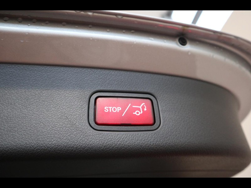 19 - Mercedes GLC suv 300 de plug in hybrid amg line advanced tech 4matic 9g-tronic