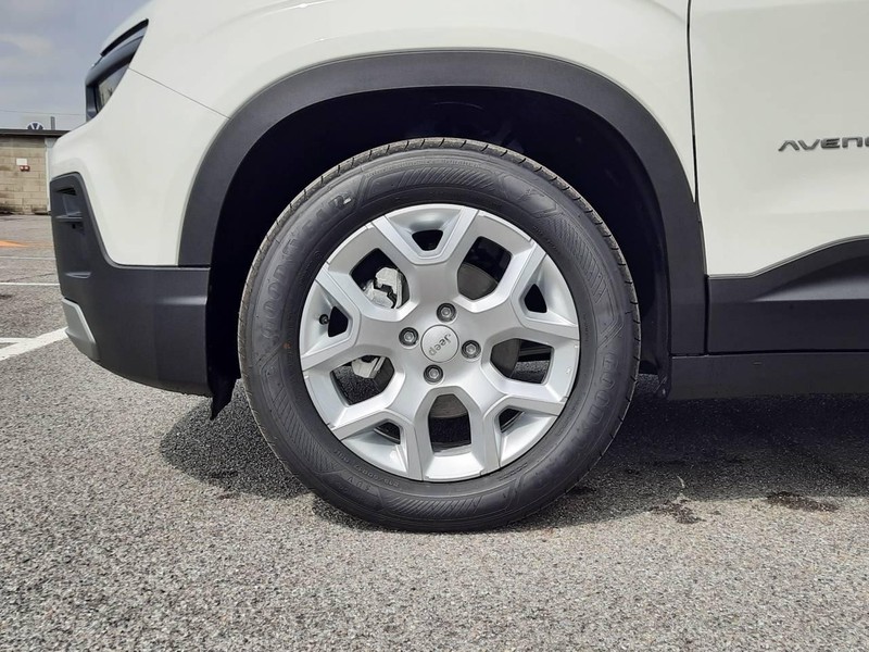 19 - Jeep Avenger 1.2 turbo 100cv altitude fwd