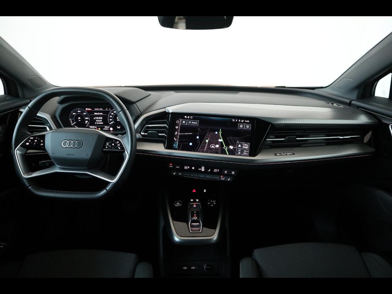 13 - Audi Q4 e-tron 45 s line edition quattro
