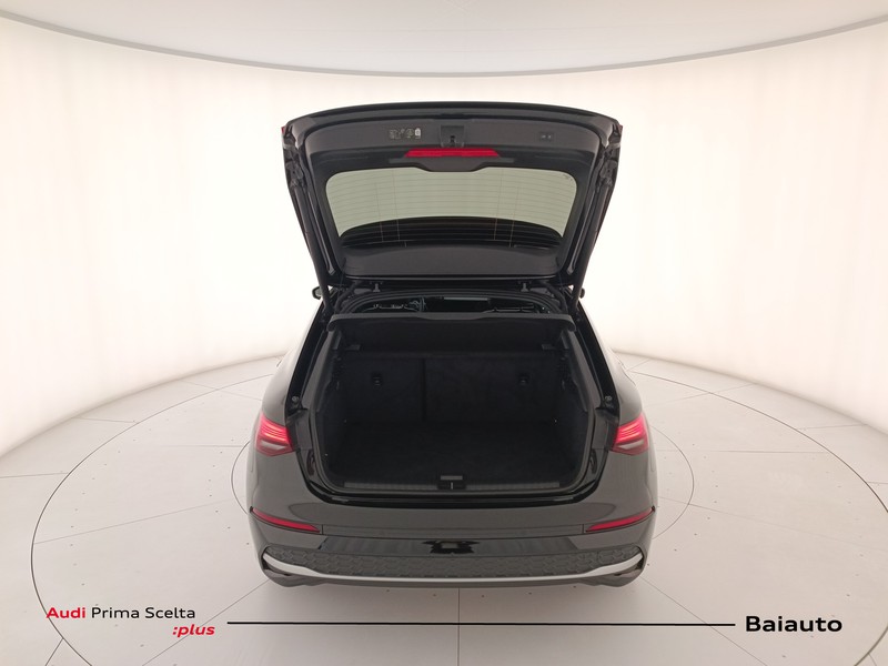 31 - Audi A3 sportback 1.5 tfsi mhev 116cv