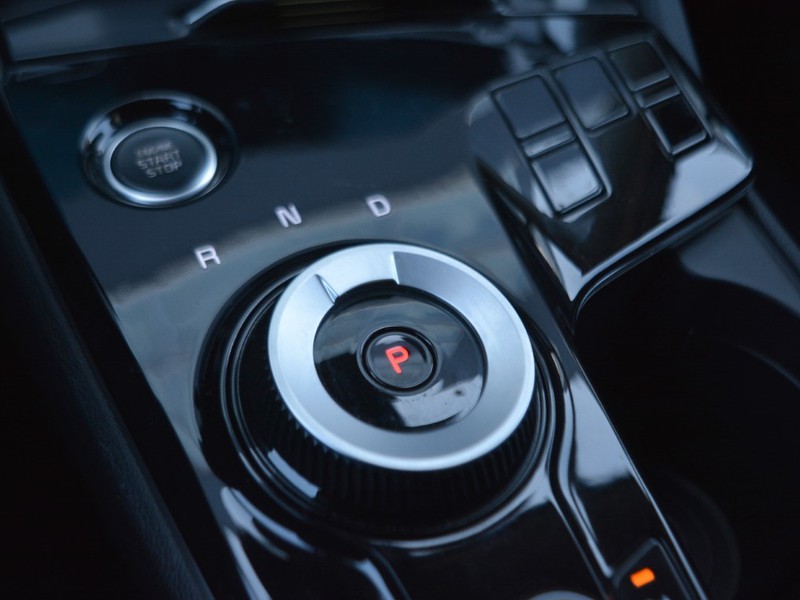 19 - Kia Sportage 1.6 t-gdi phev style awd at6