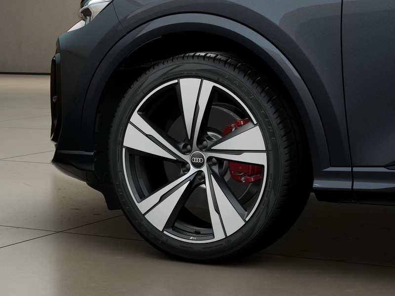 7 - Audi Q5 sportback 2.0 e-hybrid 299cv business advanced quattro s tronic