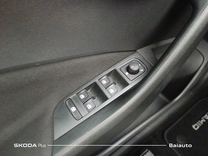 19 - Skoda Kamiq 1.0 tsi 95cv ambition