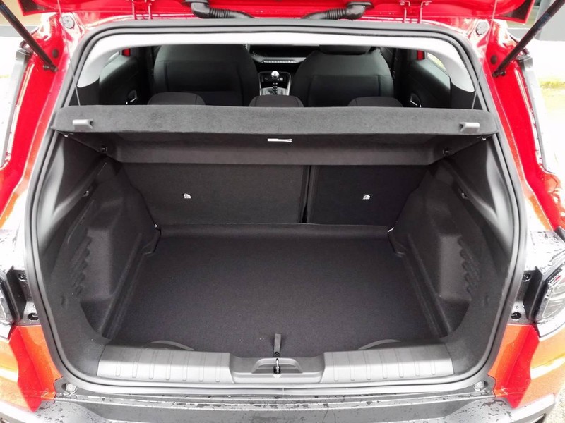 19 - Jeep Avenger 1.2 turbo 100cv longitude fwd