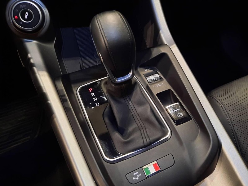 13 - Alfa Romeo Tonale 1.5 hybrid 160cv veloce tct7