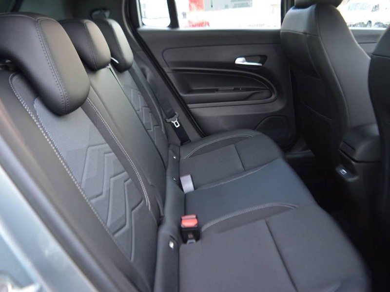 7 - Jeep Avenger 1.2 turbo e-hybrid mhev 110cv summit fwd edct6