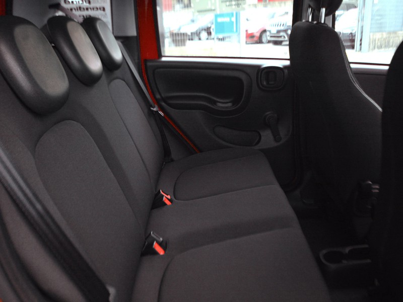 7 - Fiat Panda pandina 1.0 firefly hybrid 70cv icon s&s 5p.ti