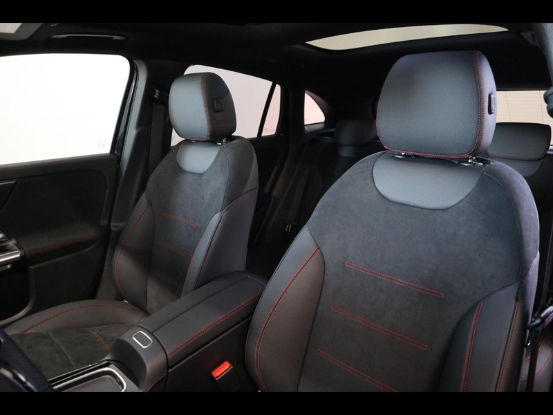 7 - Mercedes GLA 200 d amg line premium 4matic 8g-dct