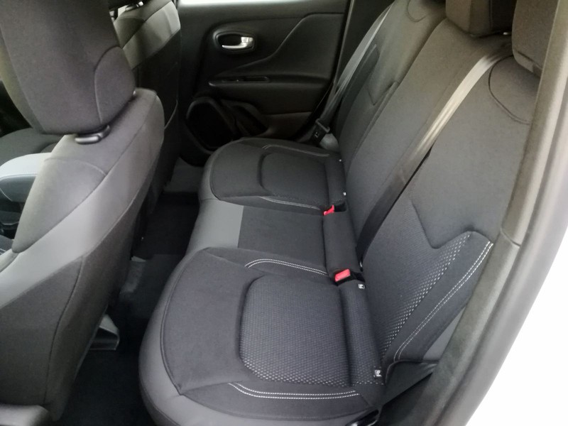 13 - Jeep Renegade 1.5 turbo t4 mhev summit 2wd