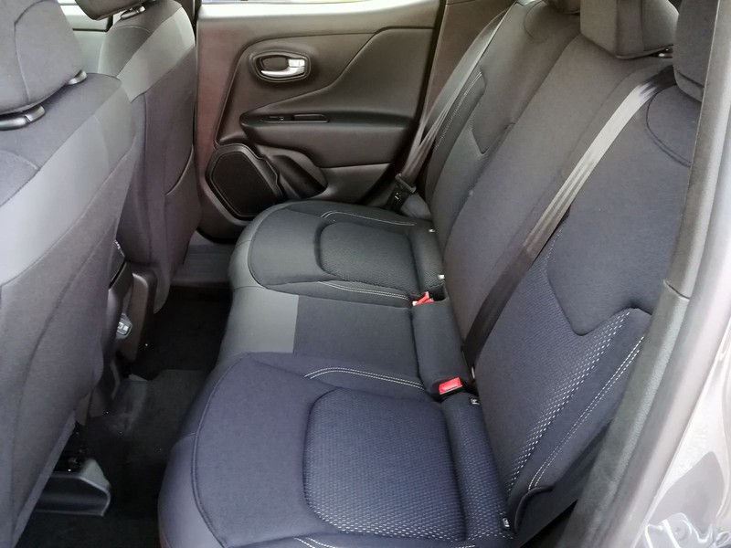 13 - Jeep Renegade 1.5 turbo t4 mhev summit 2wd