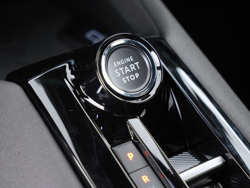 25 - Alfa Romeo Junior 1.2 hybrid 145cv ibrida speciale edct6