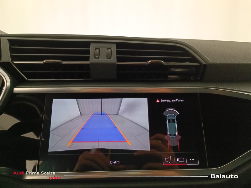 31 - Audi Q3 sportback 35 2.0 tdi s line edition s tronic