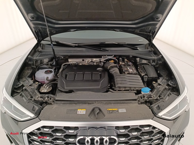 37 - Audi Q3 sportback 35 2.0 tdi s line edition s tronic