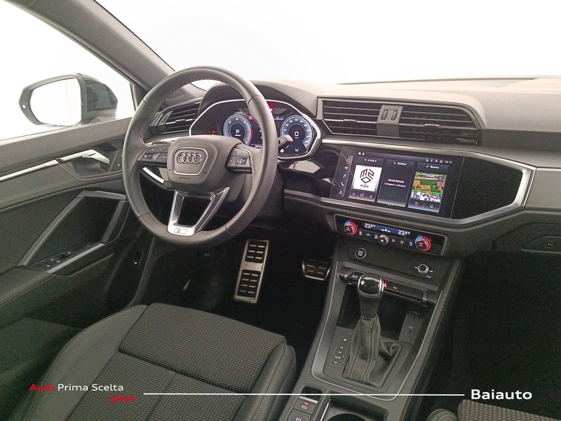 7 - Audi Q3 sportback 35 2.0 tdi s line edition s tronic