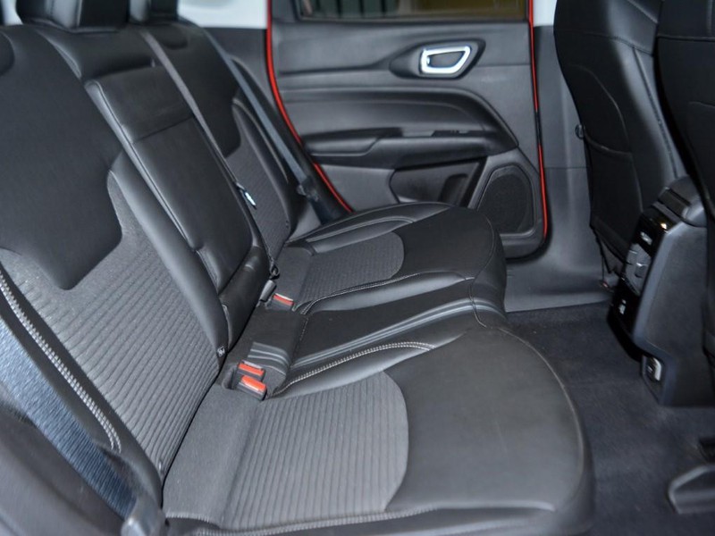 7 - Jeep Compass 1.6 multijet ii 130cv limited 2wd