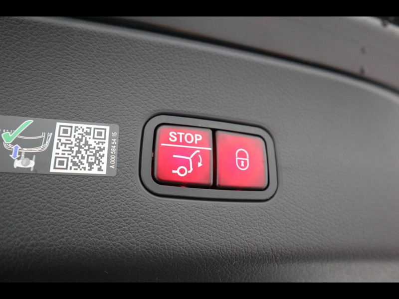 19 - Mercedes GLC coupe 220 d amg line premium 4matic 9g-tronic