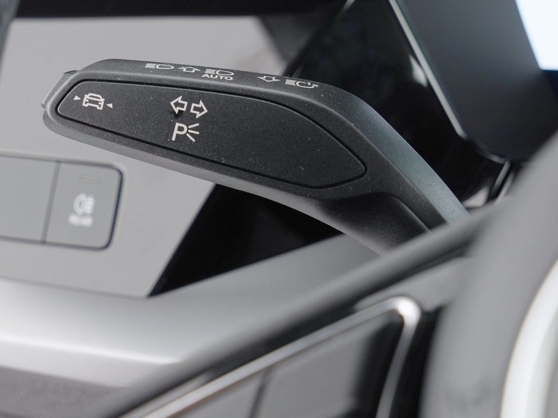 25 - Audi A3 sportback 30 2.0 tdi business