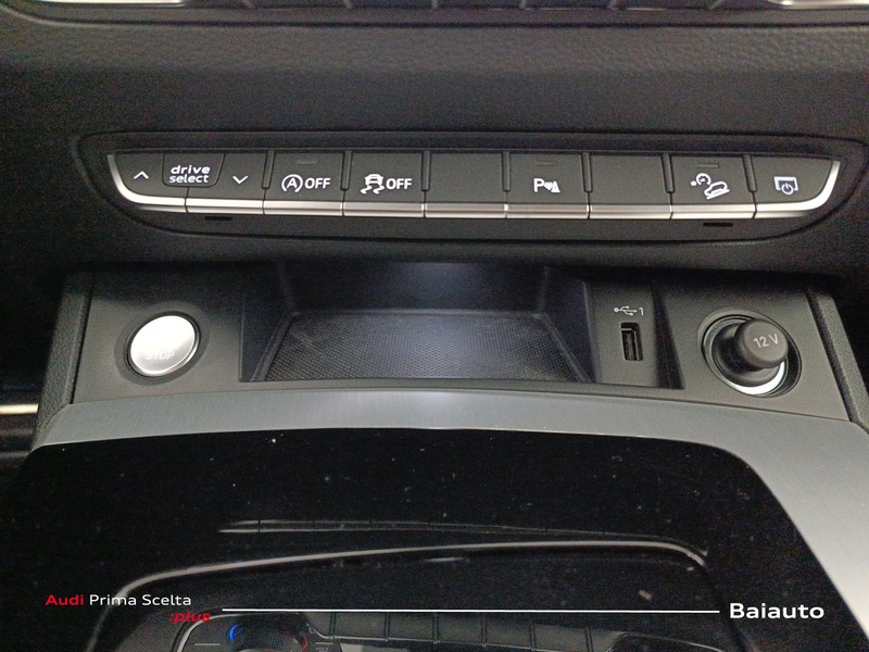 13 - Audi Q5 sportback 40 2.0 tdi mhev 12v s line plus quattro s tronic