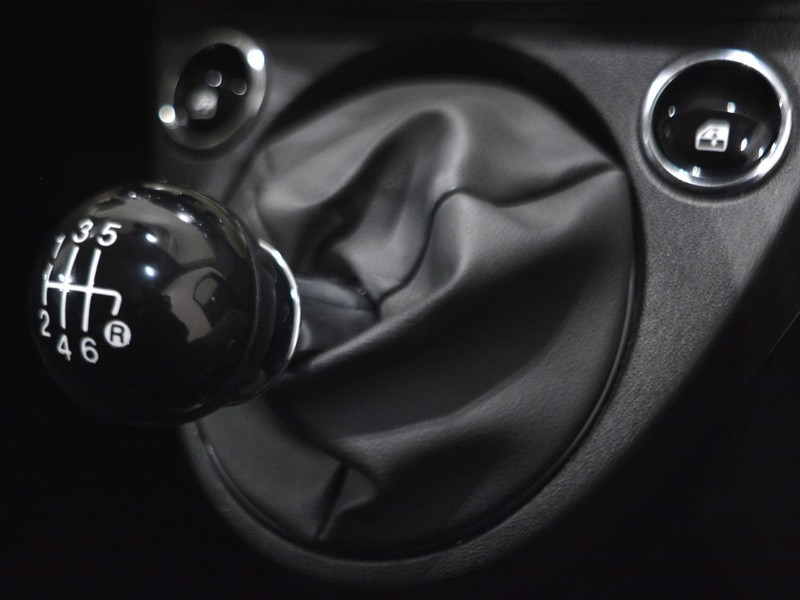 19 - Fiat 500 1.0 firefly hybrid 70cv dolcevita