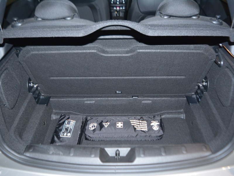 13 - Mini Mini 3 porte 2.0 twin power turbo jcw essential