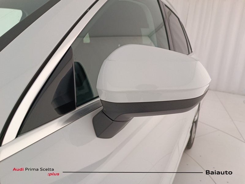 25 - Audi Q3 35 2.0 tdi business advanced s tronic