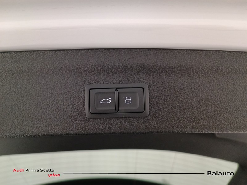 31 - Audi Q3 35 2.0 tdi business advanced s tronic