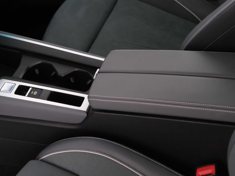 31 - Volkswagen Passat 2.0 tdi scr evo 150cv business dsg