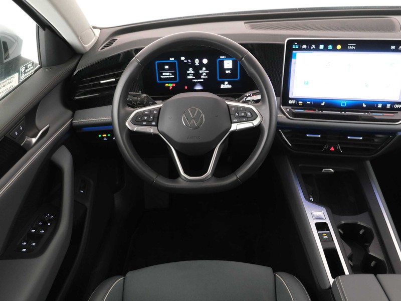 7 - Volkswagen Passat 2.0 tdi scr evo 150cv business dsg