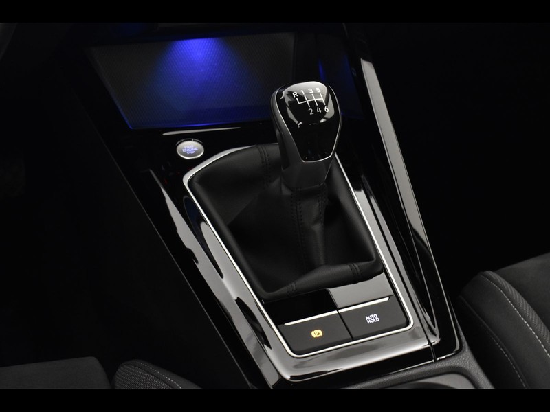 25 - Volkswagen Golf 2.0 tdi scr 115cv style