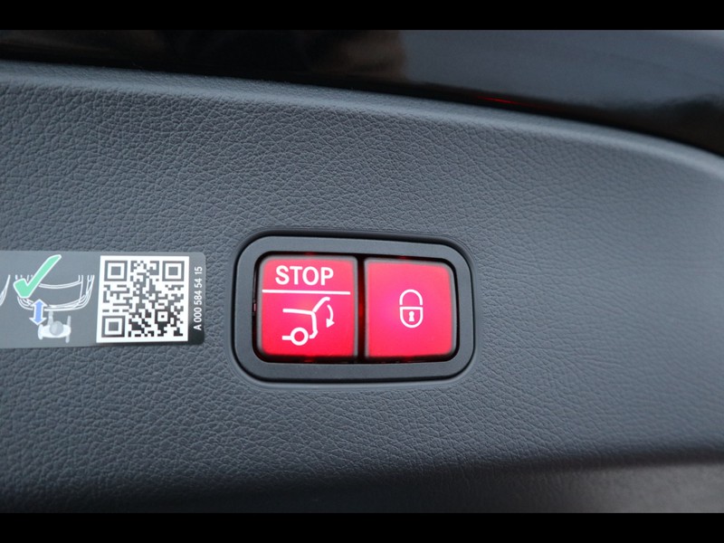 19 - Mercedes GLC coupe 300 d amg line premium 4matic 9g-tronic