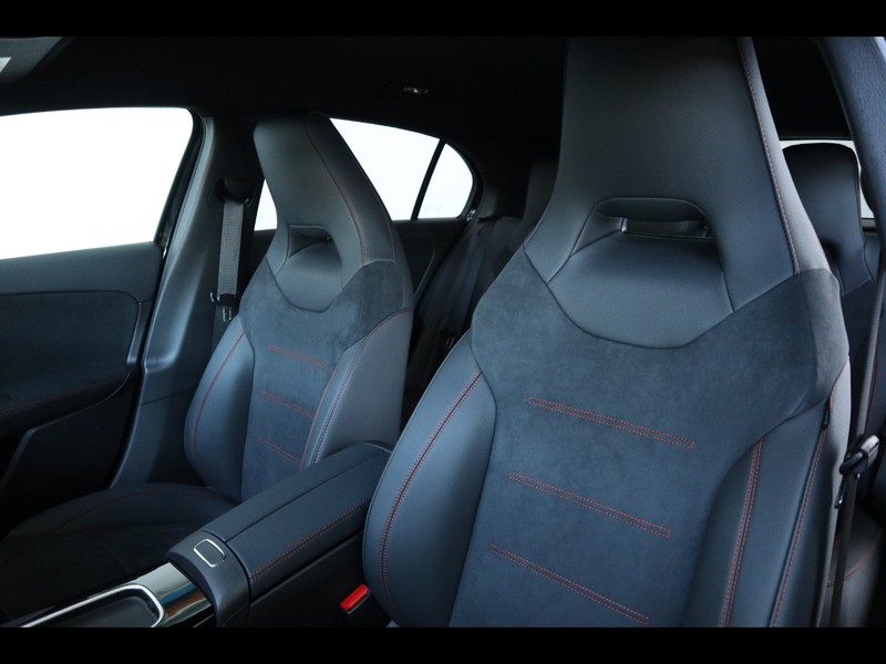 7 - Mercedes Classe A 250 e plug-in-hybrid amg line advanced plus speedshift dct amg 8g