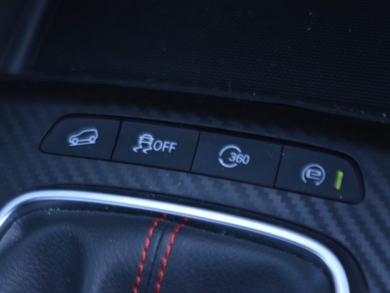 19 - Mg ZS 1.5 vti-tech luxury