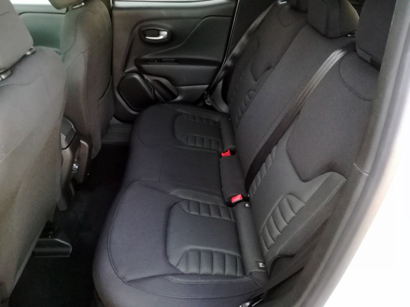 13 - Jeep Renegade 1.5 turbo t4 mhev north star 2wd dct