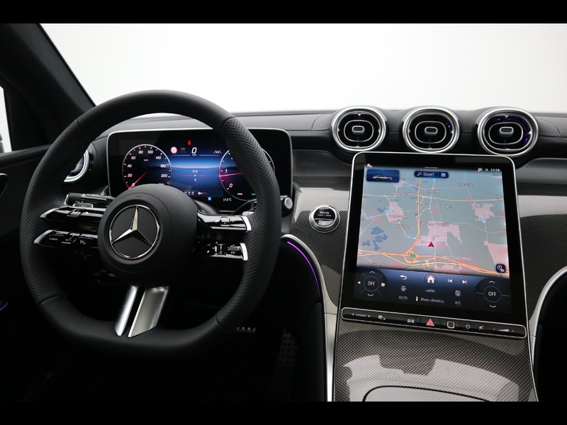 13 - Mercedes GLC coupe 300 d amg line premium 4matic 9g-tronic