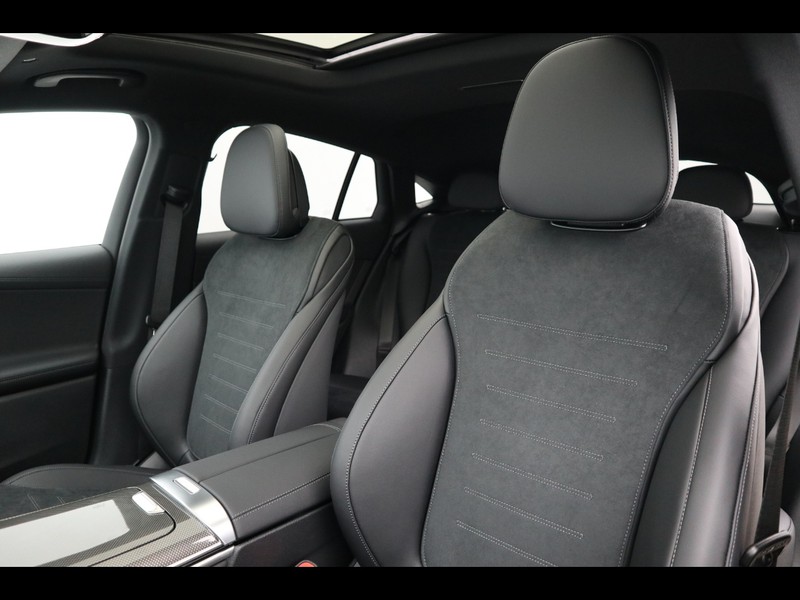 7 - Mercedes GLC coupe 300 d amg line premium 4matic 9g-tronic