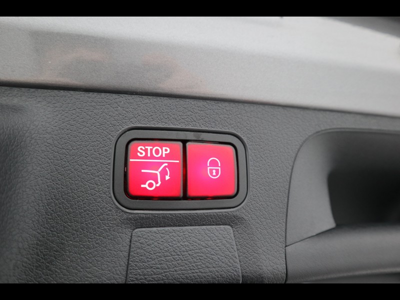 19 - Mercedes CLA shooting brake 200 d premium 8g-dct