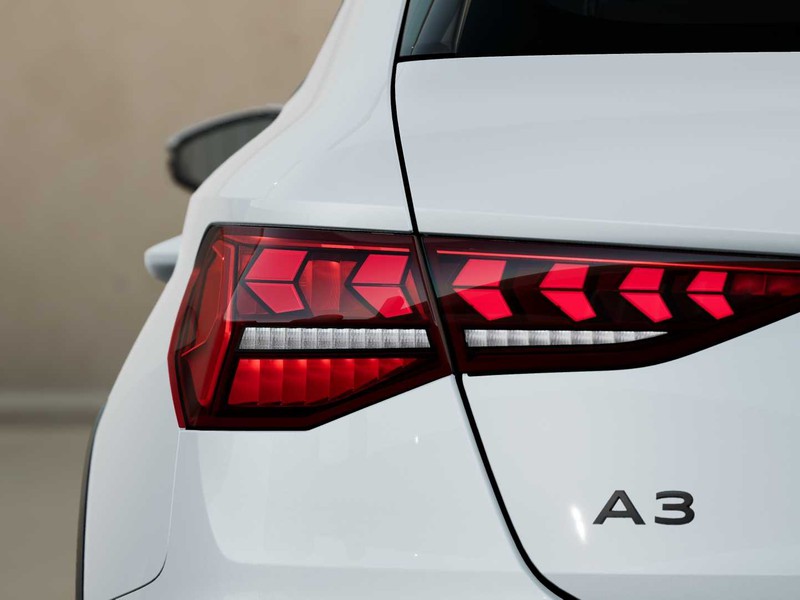 7 - Audi A3 allstreet 2.0 tdi 150cv identity contrast s tronic