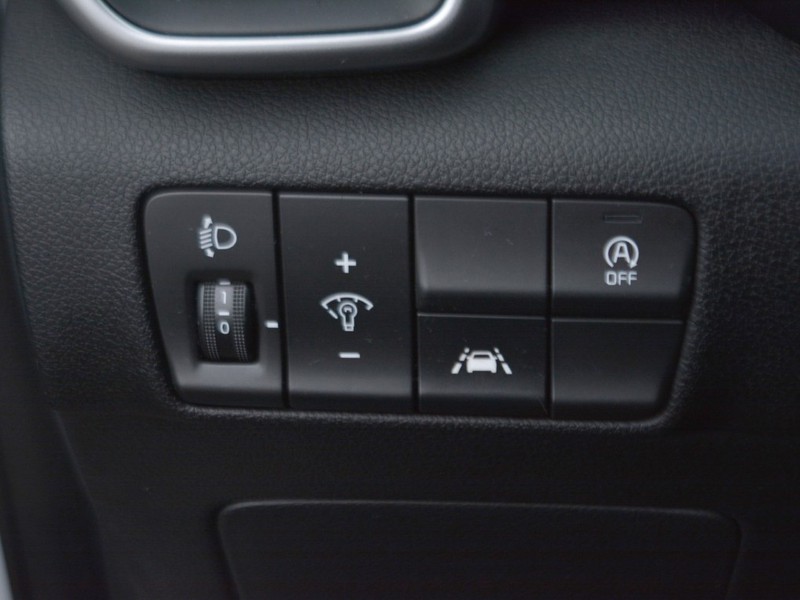 19 - Kia Sportage 1.6 crdi 115cv business class 2wd