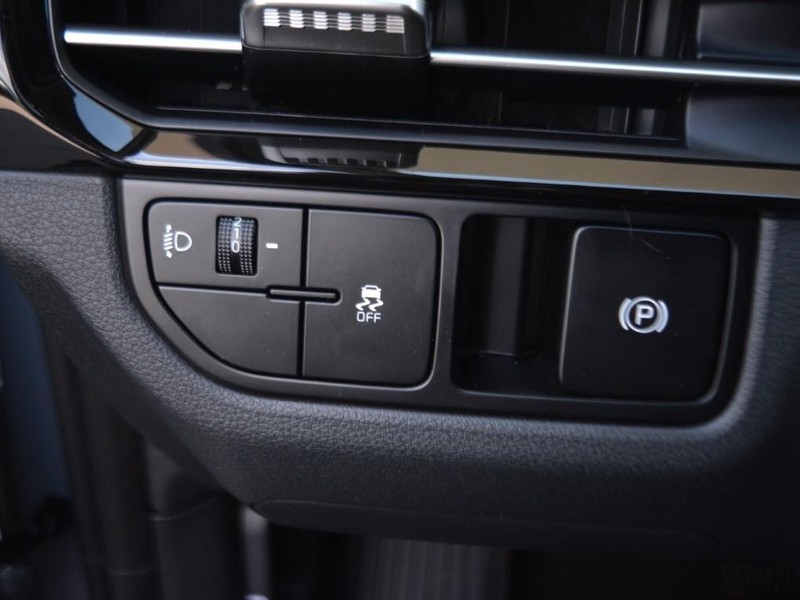 19 - Kia Sportage 1.6 crdi mhev business dct7