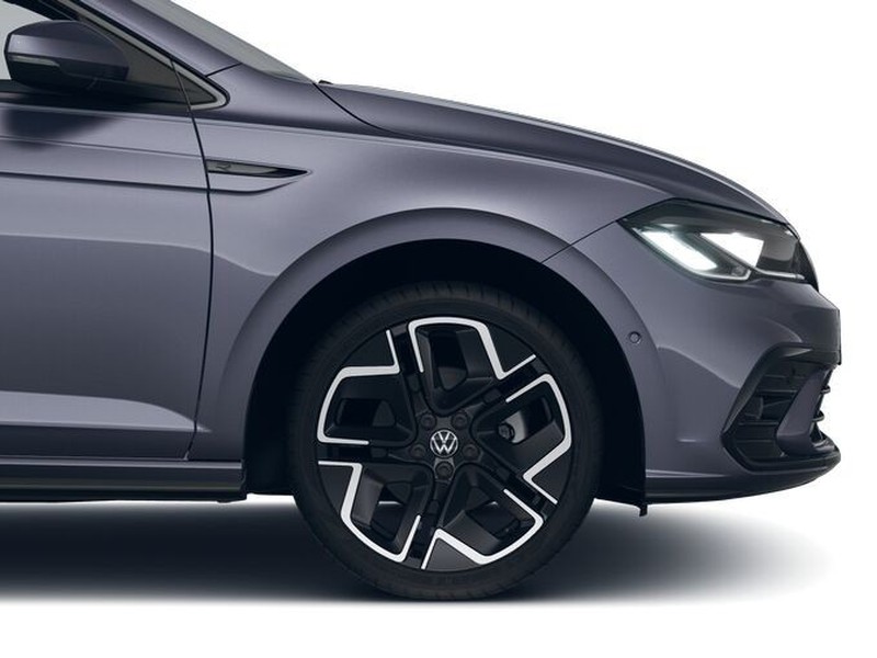 7 - Volkswagen Polo 1.0 tsi 95cv r-line plus dsg