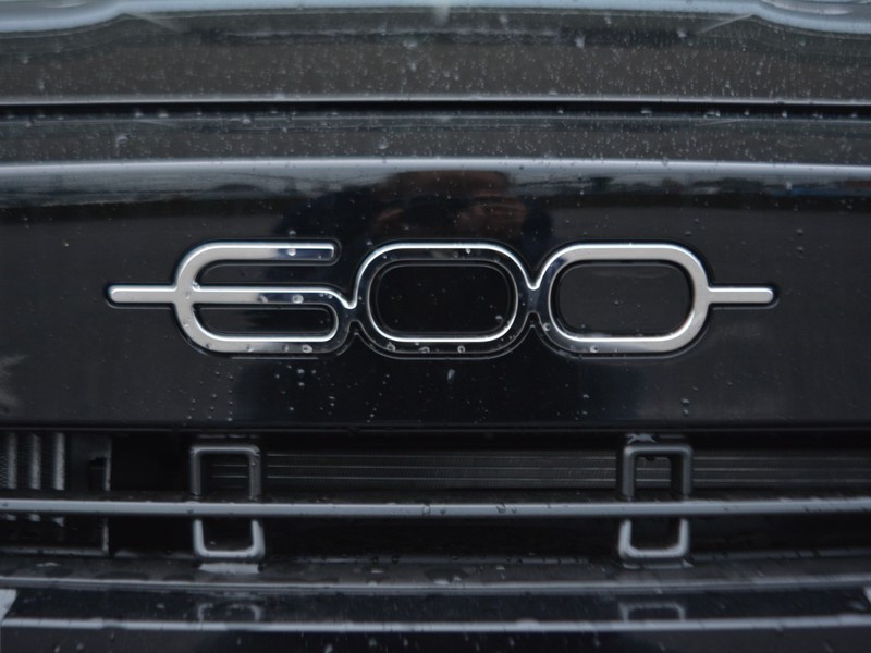 19 - Fiat 600 1.2 hybrid 145cv icon edct