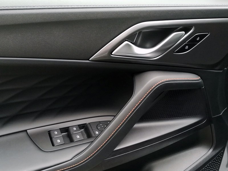 19 - Mg HS 1.5 hybrid+ comfort auto