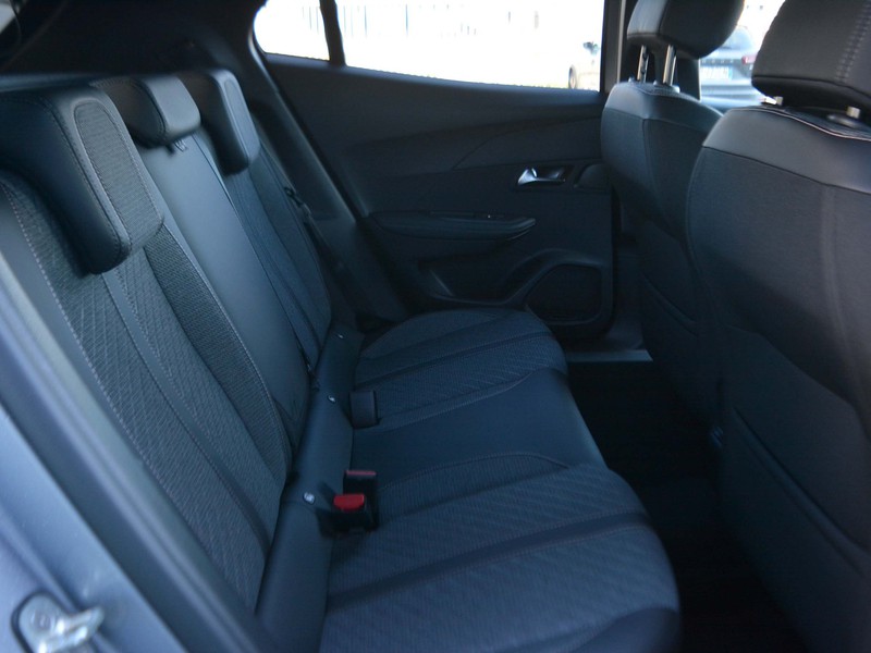 7 - Peugeot 2008 1.2 puretech 100cv allure s&s