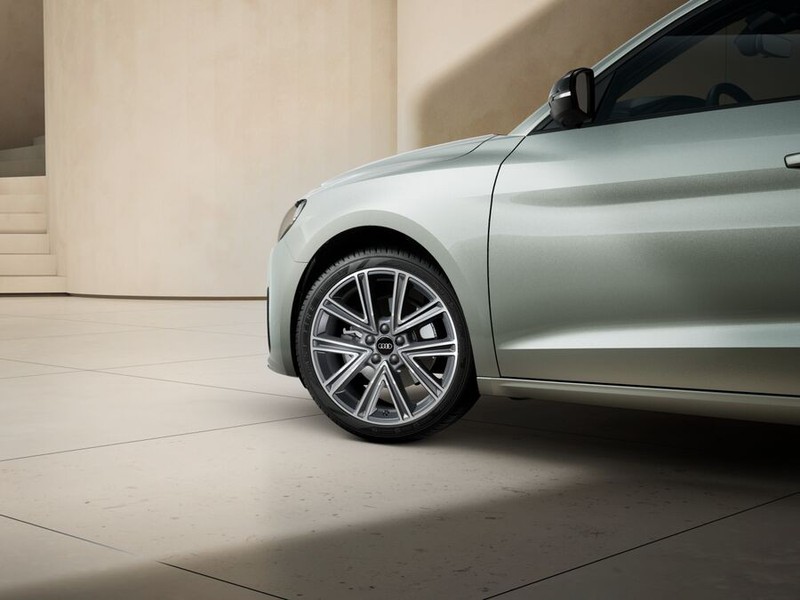 7 - Audi A1 sportback 30 1.0 tfsi 116cv business s tronic