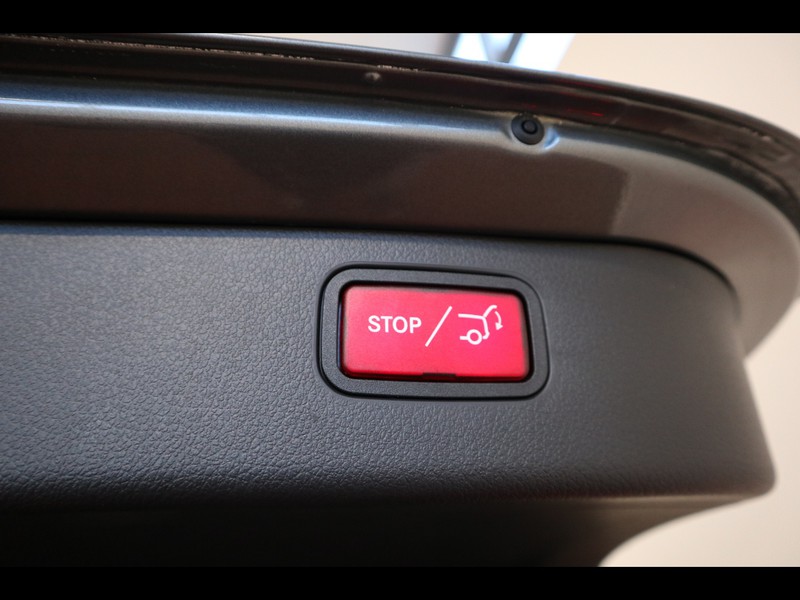 19 - Mercedes Classe C station wagon 300 de plug in hybrid travel edition 4matic 9g-tronic