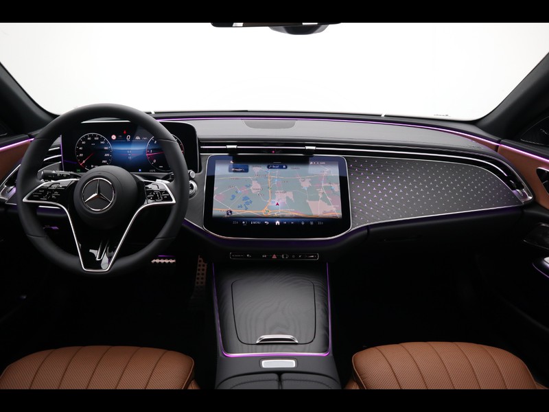 13 - Mercedes Classe E station wagon all-terrain 220 d premium 4matic 9g-tronic