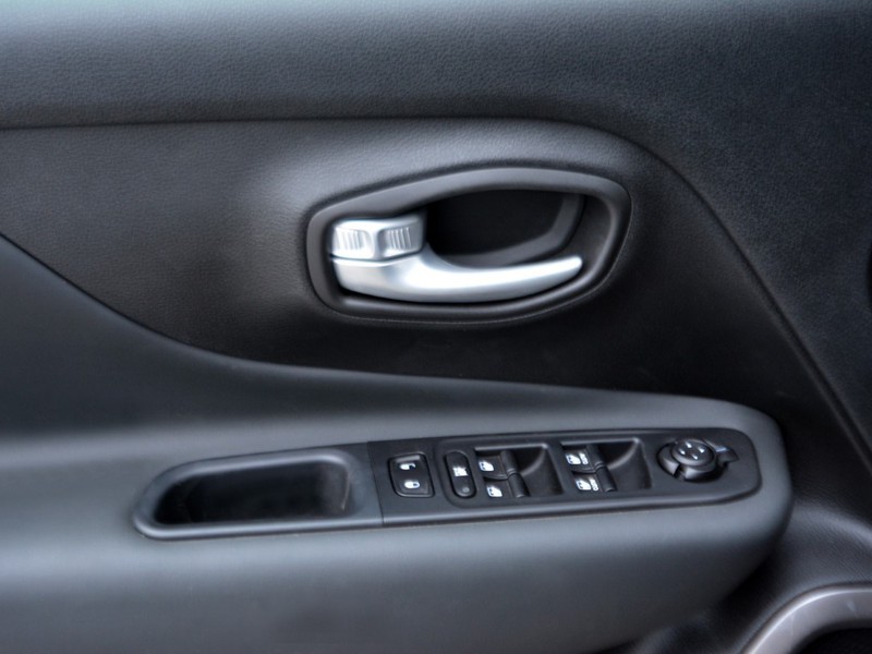 13 - Jeep Renegade 1.5 turbo t4 mhev 130cv limited 2wd