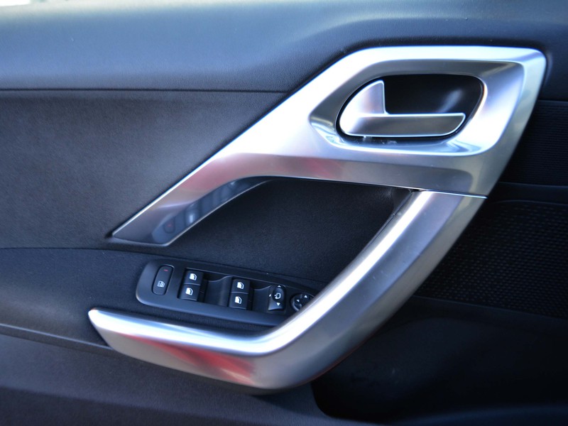 13 - Peugeot 2008 1.2 puretech turbo allure eat6 s&s